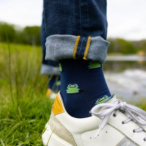 SWOLE PANDA <BR>
Men’s Frog Bamboo Socks <BR>
Navy <BR>