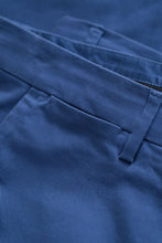 Load image into Gallery viewer, GANT<BR>
Slimfit Smart Chinos<BR>
