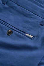 Load image into Gallery viewer, GANT<BR>
Slimfit Smart Chinos<BR>
