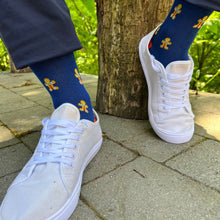 Load image into Gallery viewer, SWOLE PANDA &lt;BR&gt;
Men’s Gingerbead Men Bamboo Socks &lt;BR&gt;
Blue&lt;BR&gt;
