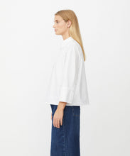 Load image into Gallery viewer, MASAI <BR>
Ilonka Shirt <BR>
White <BR>
