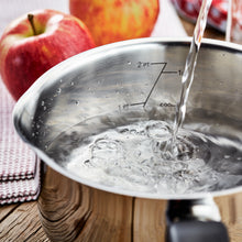 Load image into Gallery viewer, JUDGE VISTA &lt;BR&gt;
18cm Draining Saucepan, 2.1L &lt;BR&gt;
