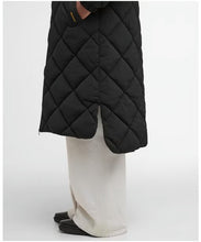 Load image into Gallery viewer, BARBOUR &lt;BR&gt;
Kirkton Outer Coat &lt;BR&gt;
Black &lt;BR&gt;
