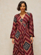 Load image into Gallery viewer, WHITE STUFF <BR>
Leela Printed Midi Dress <BR>
Plum Multi <BR>
