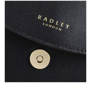 RADLEY OF LONDON <BR>
Liverpool Street, Medium Flapover Cross Body <BR>
Black <BR>