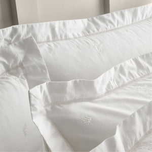 BIANCA <BR>
Lottie Embroidery Oxford Pillowcase <BR>
White <BR>