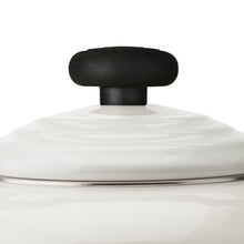 Load image into Gallery viewer, LE CREUSET &lt;BR&gt;
Traditional 2.1L Kettle &lt;BR&gt;
Meringue &lt;BR&gt;
