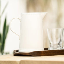 Load image into Gallery viewer, MARY BERRY &lt;BR&lt;
Signature Large Jug &lt;BT&gt;
White &lt;BR&gt;

