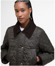 Load image into Gallery viewer, BARBOUR &lt;BR&gt;
Modern Beadnell Quilted Jacket &lt;BR&gt;
Sage &lt;BR&gt;
