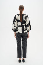 Load image into Gallery viewer, INWEAR&lt;BR&gt;
Naomi Blouse&lt;BR&gt;
Black and Cream&lt;BR&gt;
