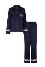 Load image into Gallery viewer, POUR MOI <BR>
Dusk Satin and Lace Revere Collar Pyjama Set <BR>
Navy/pink lace <BR>

