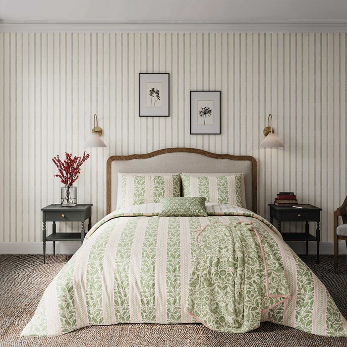 HELENA SPRINGFIELD <BR>
Oak Stripe Duvet Cover Set <BR>
Green/Pink <BR>