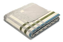 Load image into Gallery viewer, BIEDERLACK <BR>
Picnic Check Blanket <BR>
Green <BR>
