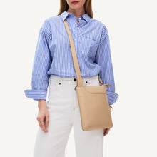 Load image into Gallery viewer, RADLEY OF LONDON &lt;BR&gt;
Pockets, Medium Ziptop Crossbody Bag &lt;BR&gt;
Stone &lt;BR&gt;
