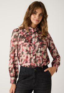 MORE & MORE <BR>
Pussy bow blouse with watercolor print<BR>
Multi <BR>
