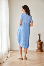 Load image into Gallery viewer, PERUZZI <BR>
Raised Hem Linen Dress <BR>
Blue <BR>
