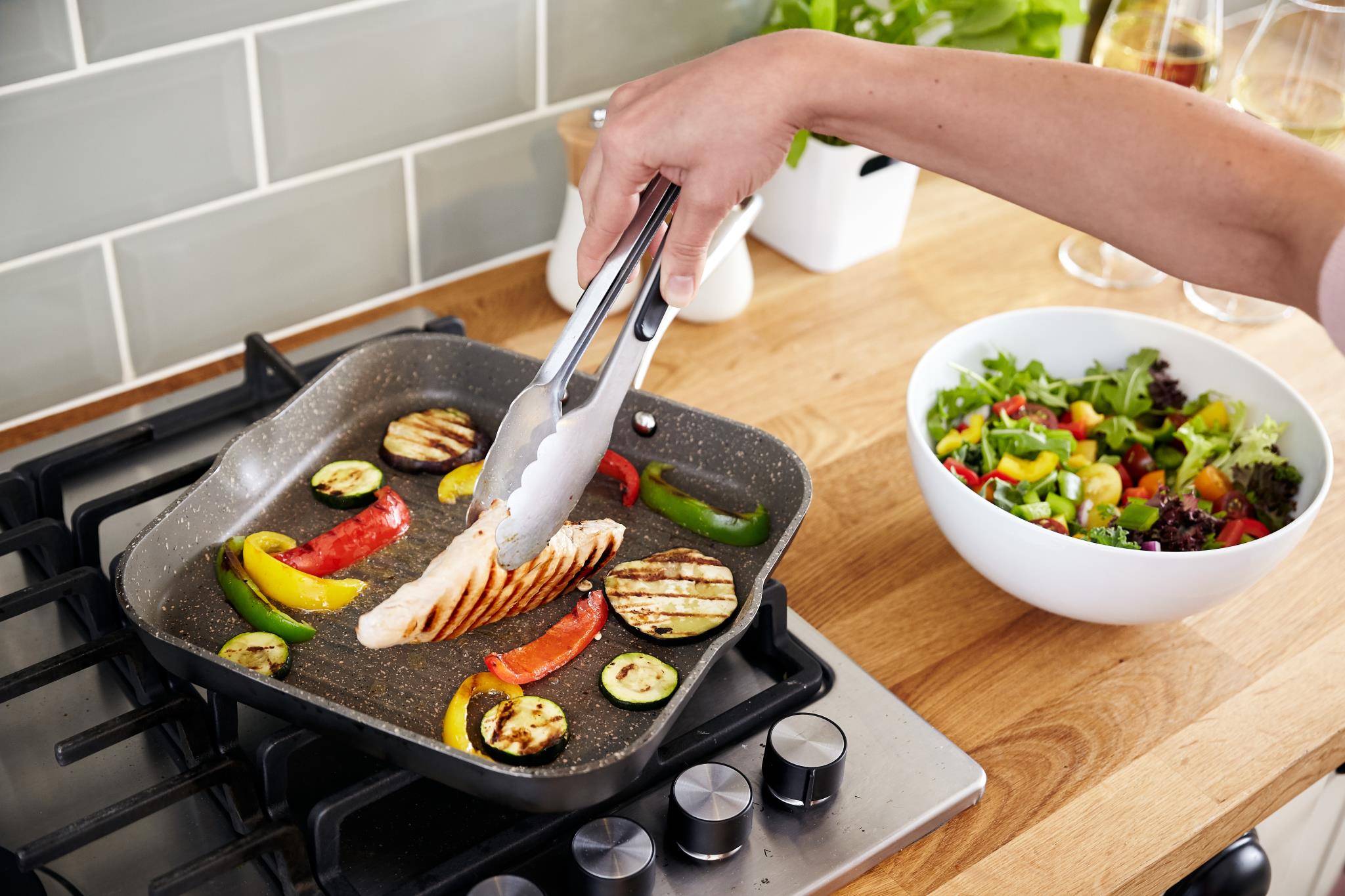 Stellar Rocktanium SP35 2-delige set kookgerei, kleine 4QT en grote 6 Stellar Rocktanium SP35 2-delige set kookgerei, kleine 4QT en grote 6