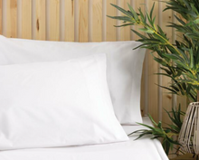 Load image into Gallery viewer, BELLEDORM&lt;BR&gt;
200TC Poly Cotton Percale&lt;BR&gt;
Ivory or White&lt;BR&gt;
