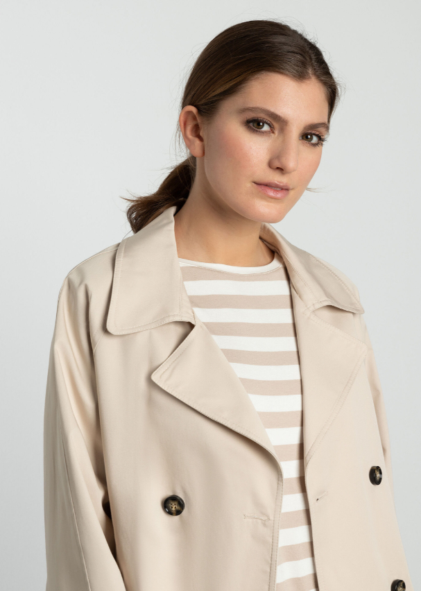 MORE AND MORE<BR>
Short Trench Jacket<BR>
Almond<BR>