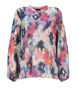 MORE AND MORE<BR>
Chiffon Blouse<BR>
Print<BR>