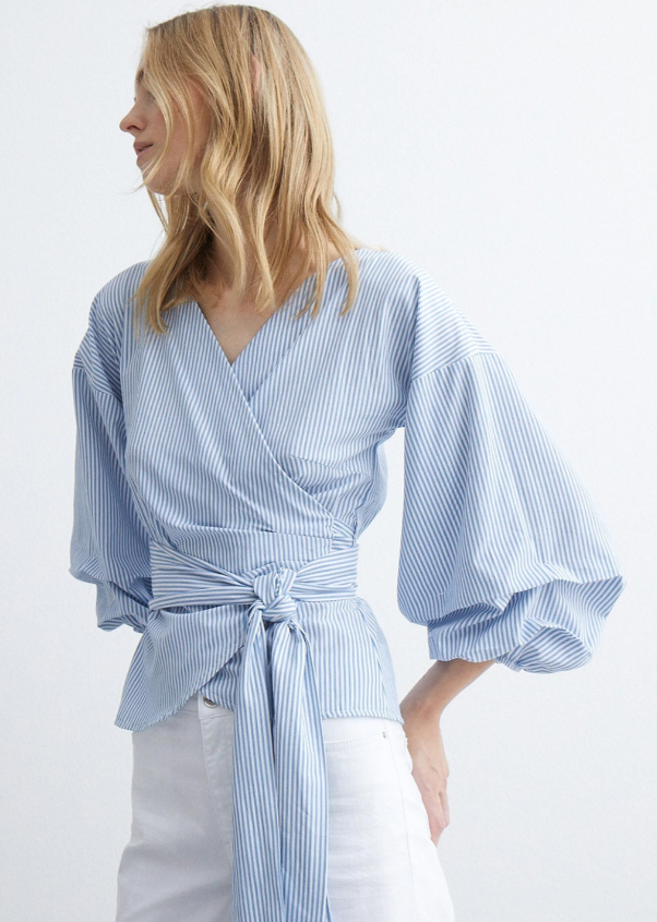 MORE AND MORE<BR>
Wrap Blouse<BR>
Blue/White<BR>