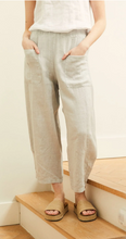 Load image into Gallery viewer, PERUZZI&lt;BR&gt;
Linen Slouch Barrel Trousers&lt;BR&gt;
64&lt;BR&gt;
