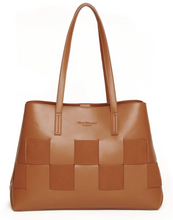 Load image into Gallery viewer, ALICE WHEELER&lt;BR&gt;
The Milan Tote Bag&lt;BR&gt;
Tan&lt;BR&gt;
