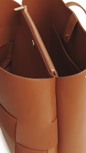 Load image into Gallery viewer, ALICE WHEELER&lt;BR&gt;
The Milan Tote Bag&lt;BR&gt;
Tan&lt;BR&gt;
