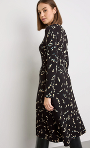 TAIFUN<BR>
Print Dress<BR>
Black<BR>