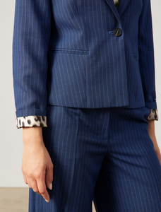GERRY WEBER<BR>
Fitted Blazer with Stripes<BR>
Blue<BR>