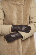 Load image into Gallery viewer, RINO AND PELLE&lt;BR&gt;
Junai Braided Leather Gloves&lt;BR&gt;
Black, Brown&lt;BR&gt;
