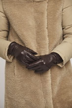 Load image into Gallery viewer, RINO AND PELLE&lt;BR&gt;
Junai Braided Leather Gloves&lt;BR&gt;
Black, Brown&lt;BR&gt;
