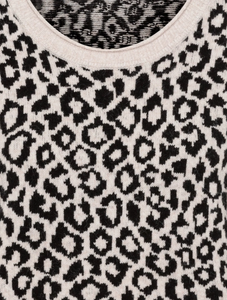 OLSEN<BR>
Henry Fit Animal Print<BR>
Latte<BR>