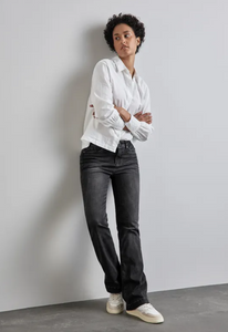 STREET ONE<BR>
Bootcut Jeans<BR>
Black<BR>