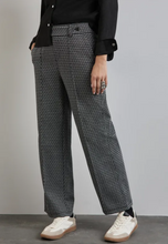 Load image into Gallery viewer, STREET ONE&lt;BR&gt;
Jacquard Trousers&lt;BR&gt;
Black&lt;BR&gt;

