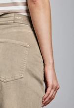 Load image into Gallery viewer, STREET ONE&lt;BR&gt;
Jeans in Casual Fit&lt;BR&gt;
Beige&lt;BR&gt;
