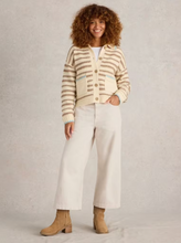 Load image into Gallery viewer, WHITE STUFF&lt;BR&gt;
Tia Crop Jeans&lt;BR&gt;
Blue, White&lt;BR&gt;
