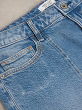 Load image into Gallery viewer, WHITE STUFF&lt;BR&gt;
Tia Crop Jeans&lt;BR&gt;
Blue, White&lt;BR&gt;
