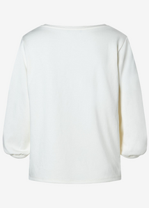 MORE AND MORE<BR>
SweatShirt with Flower<BR>
Cream<BR>