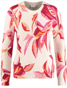 GERRY WEBER<BR>
Ripped Knit with Flower Pattern<BR>
Pink/White<BR>