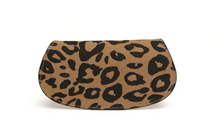 Load image into Gallery viewer, ALICE WHEELER&lt;BR&gt;
Glasses Case&lt;BR&gt;
Leopard&lt;BR&gt;
