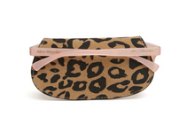 Load image into Gallery viewer, ALICE WHEELER&lt;BR&gt;
Glasses Case&lt;BR&gt;
Leopard&lt;BR&gt;
