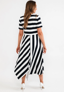 COCO DOLL<BR>
Hara Dress<BR>
Black, Cream<BR>