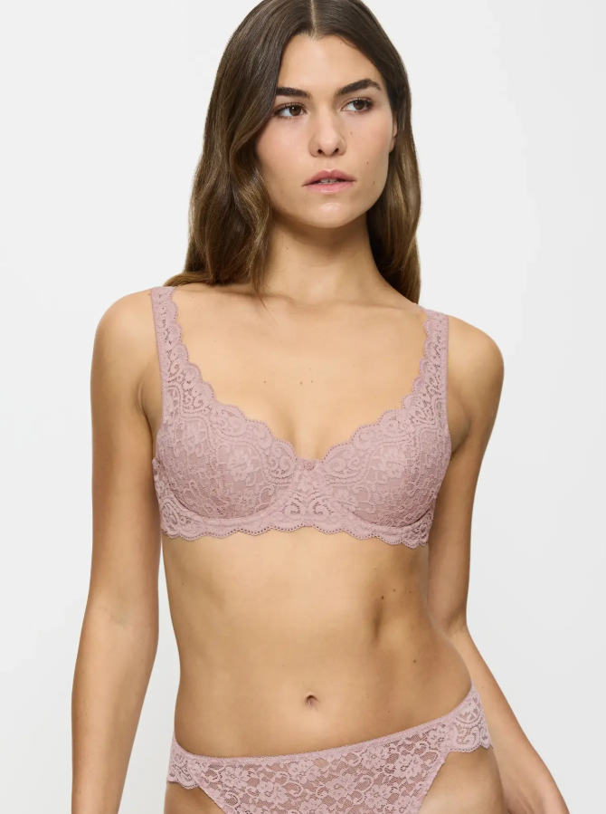 TRIUMPH<BR>
Amourette WHP Bra<BR>
Mauve<BR>