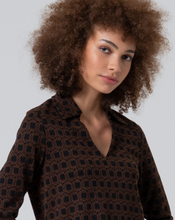 Load image into Gallery viewer, SURKANA&lt;BR&gt;
V Neck Dress&lt;BR&gt;
Black/Brown&lt;BR&gt;
