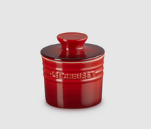 Load image into Gallery viewer, LE CREUSET&lt;BR&gt;
Butter Crock 170ML&lt;BR&gt;
Cerise&lt;BR&gt;
