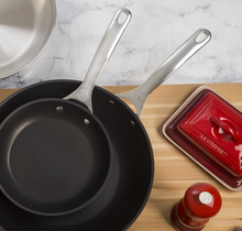 Load image into Gallery viewer, LE CREUSET&lt;BR&gt;
Butter Dish&lt;BR&gt;
Cerise&lt;BR&gt;
