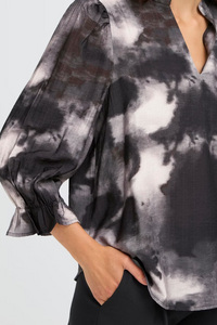 FRANSA<BR>
Lainey Blouse<BR>
Grey<BR>
