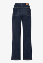 Load image into Gallery viewer, MORE AND MORE&lt;BR&gt;
Marlene Jeans&lt;BR&gt;
Denim&lt;BR&gt;
