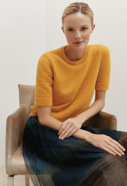 MORE AND MORE<BR>
Fluffy Knit<BR>
Yellow<BR>